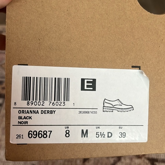 Clarks Lace-up Oxfords - Picture 5 of 5